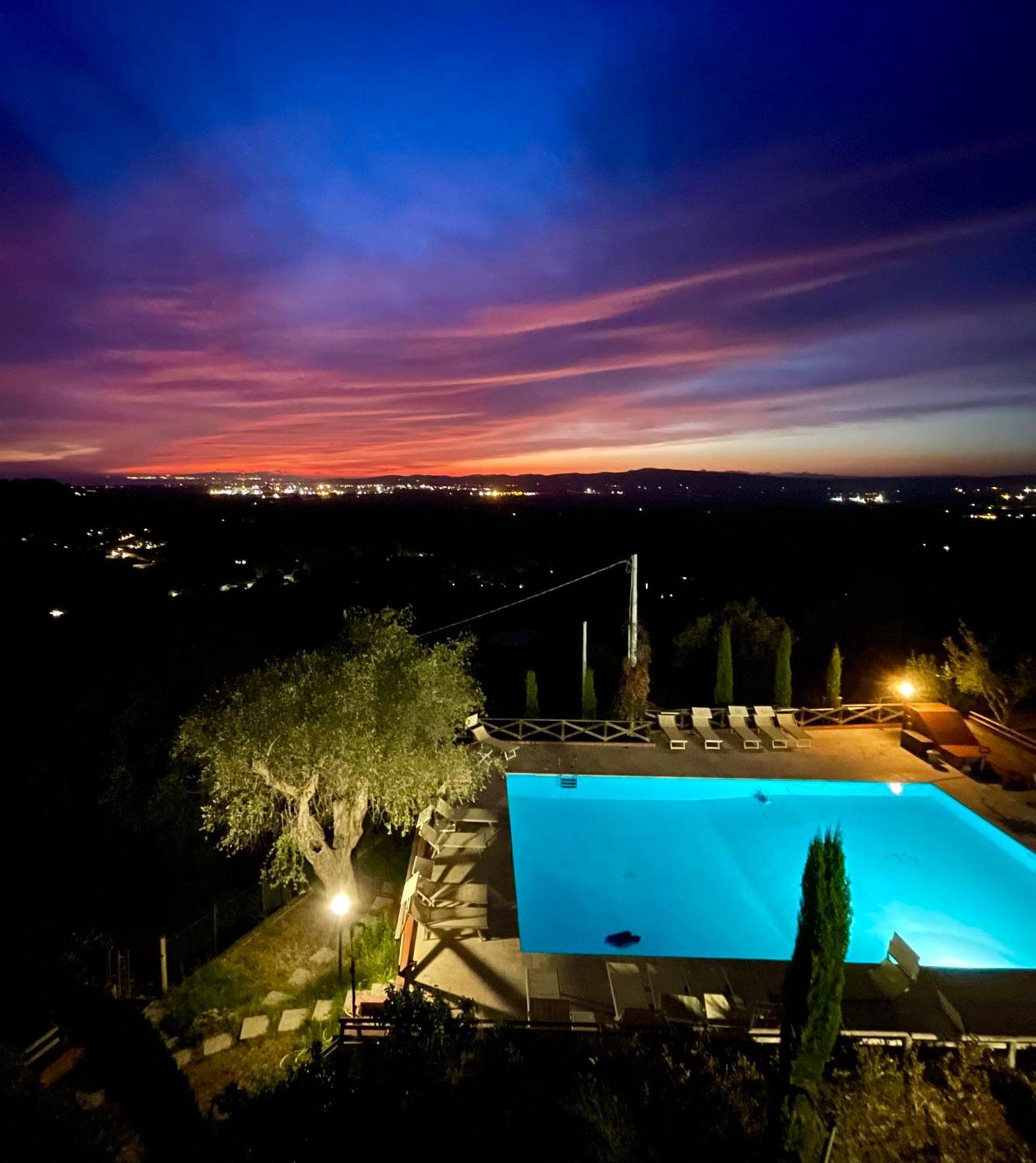 Madonna Del Poggio Cav Aparthotel Scarlino Εξωτερικό φωτογραφία