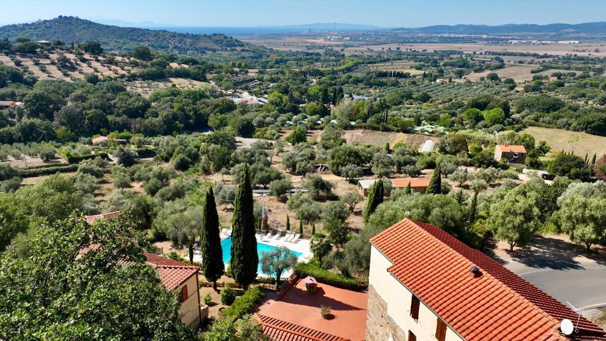 Madonna Del Poggio Cav Aparthotel Scarlino Εξωτερικό φωτογραφία