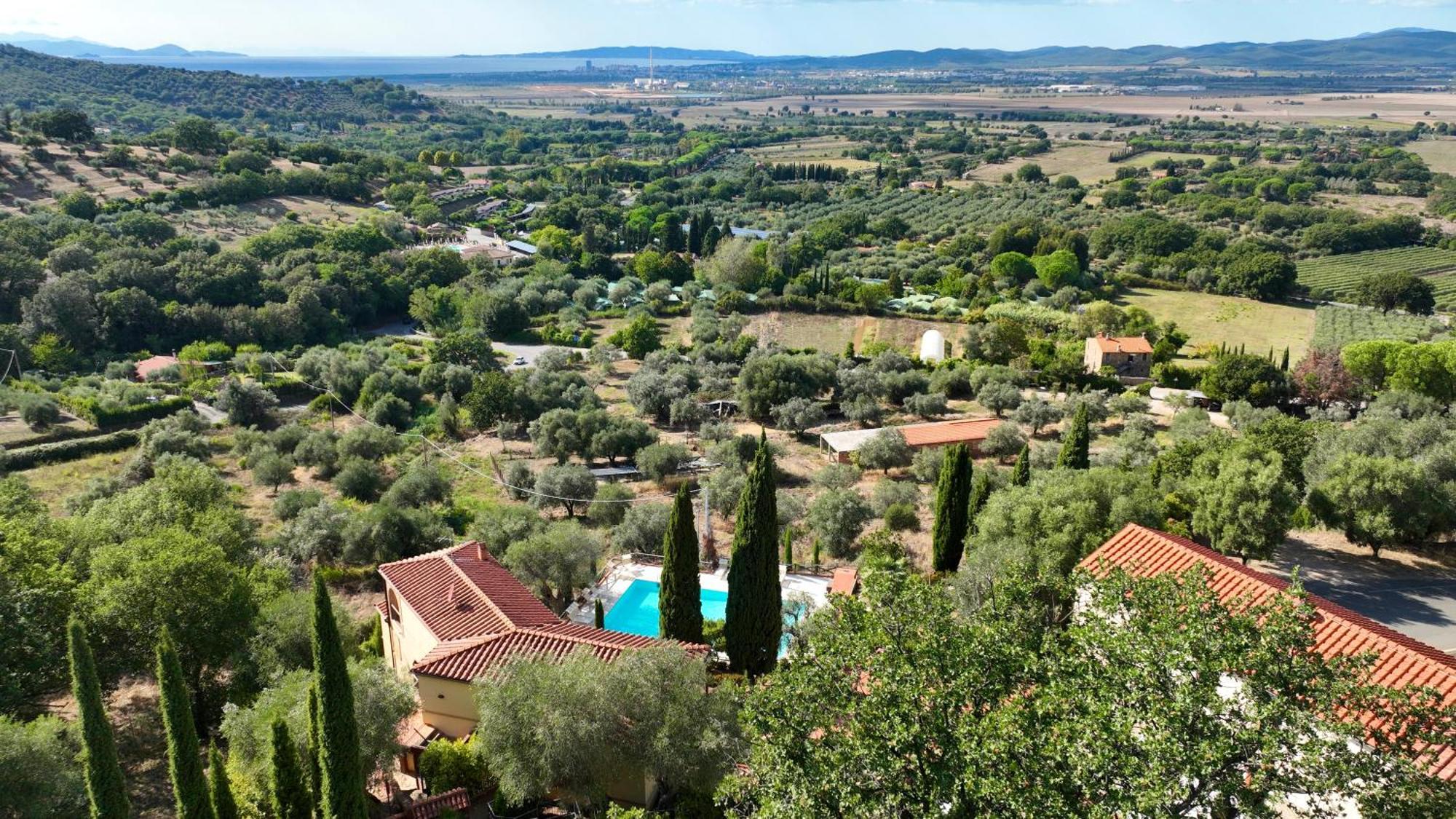 Madonna Del Poggio Cav Aparthotel Scarlino Εξωτερικό φωτογραφία