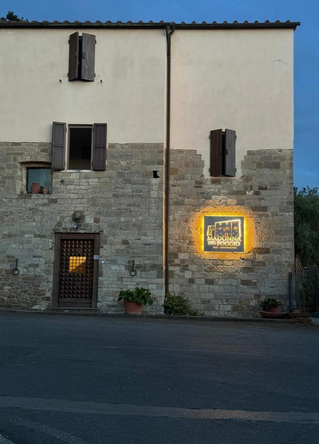 Madonna Del Poggio Cav Aparthotel Scarlino Εξωτερικό φωτογραφία