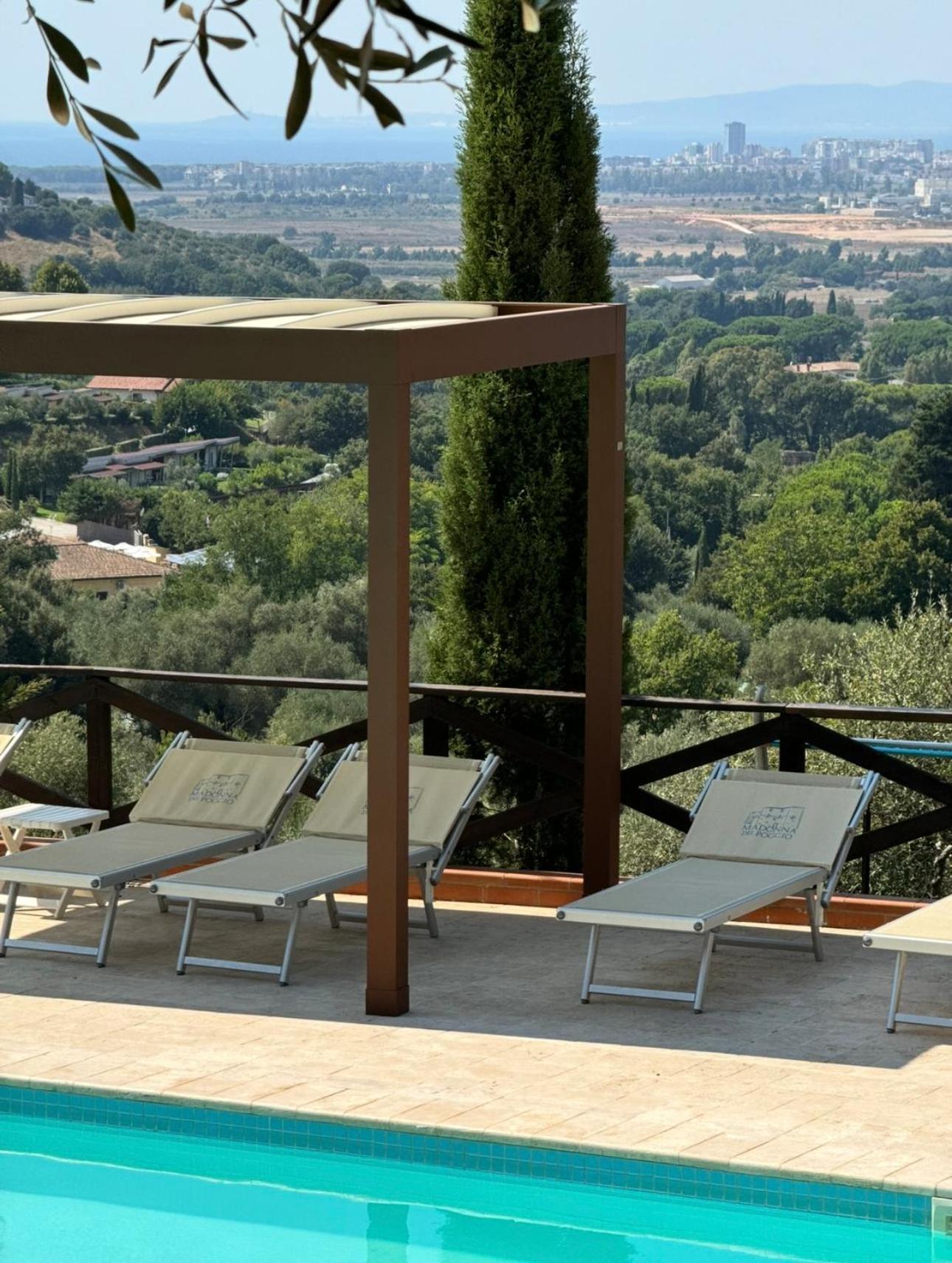 Madonna Del Poggio Cav Aparthotel Scarlino Εξωτερικό φωτογραφία